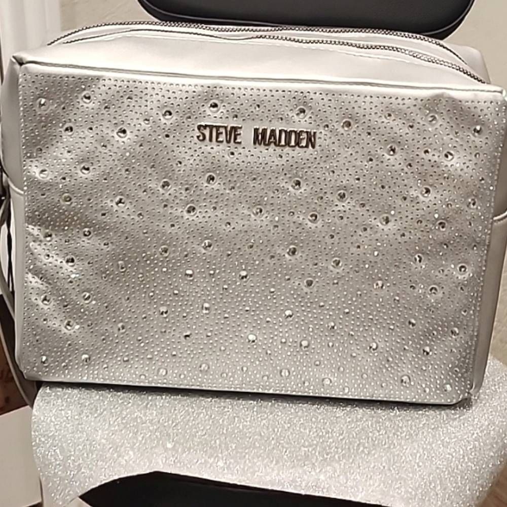 Steve Madden‎ Silver Rhinestone Double Zip Weekender - Picture 11 of 12